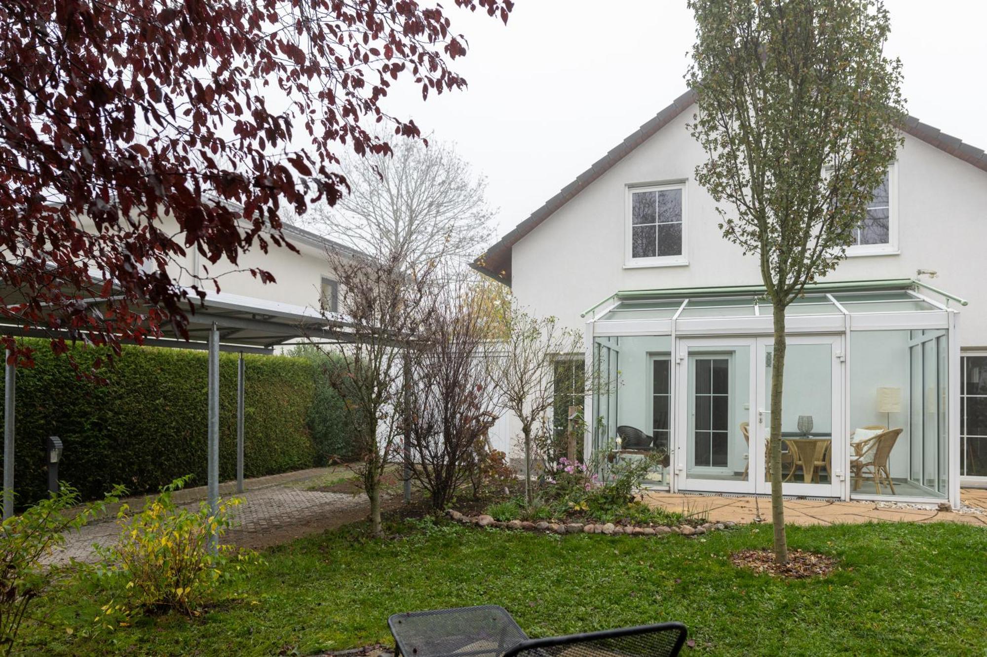 Ganzes Ferienhaus In Leipzig Mit Garage Und Fussbodenheizung 외부 사진