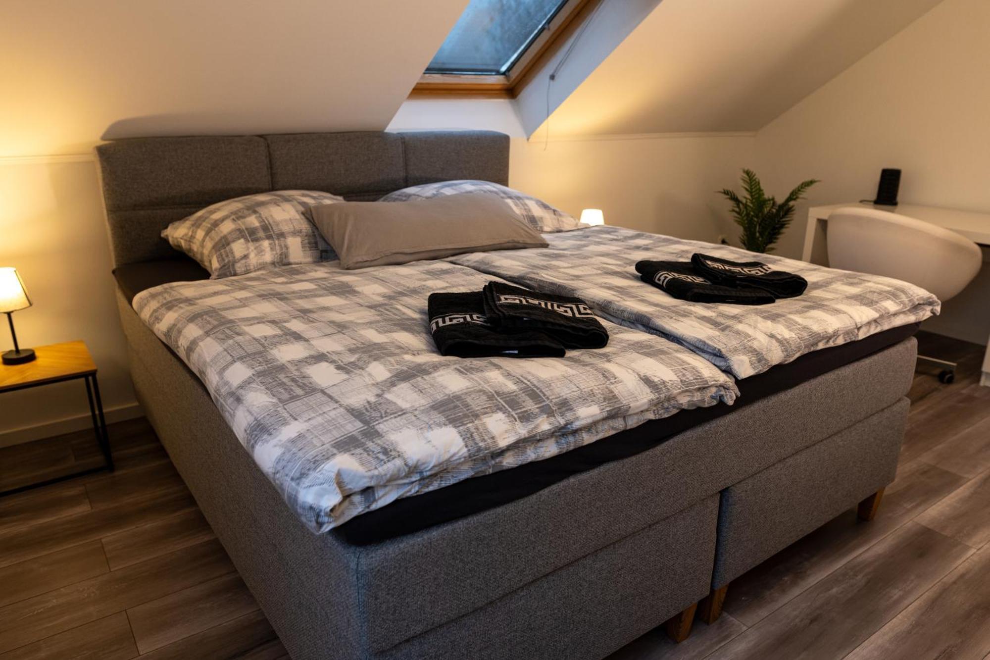 Ganzes Ferienhaus In Leipzig Mit Garage Und Fussbodenheizung 외부 사진